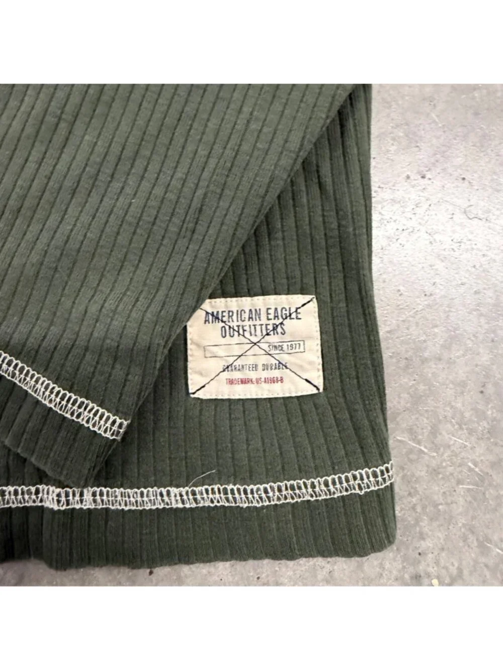 Y2K American Eagle Outfitters Mens Green Long Sleeve Henley Shirt Size M